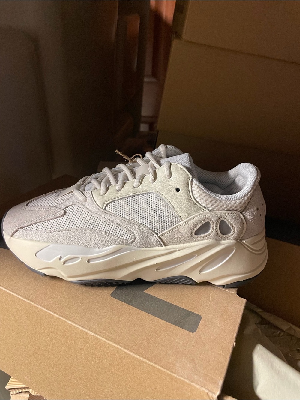 Yeezy Men's Cream/Tan Chunky Sneaker